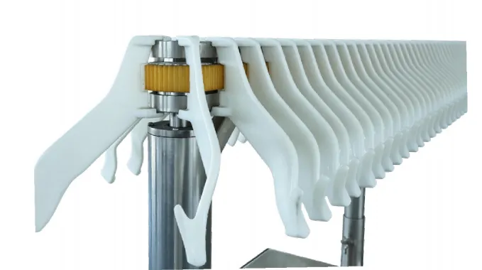 XDQY sausage hanging line — automatic hanging trolley detail and rod loading
